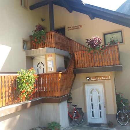 Apartment Tunel Hrušica エクステリア 写真