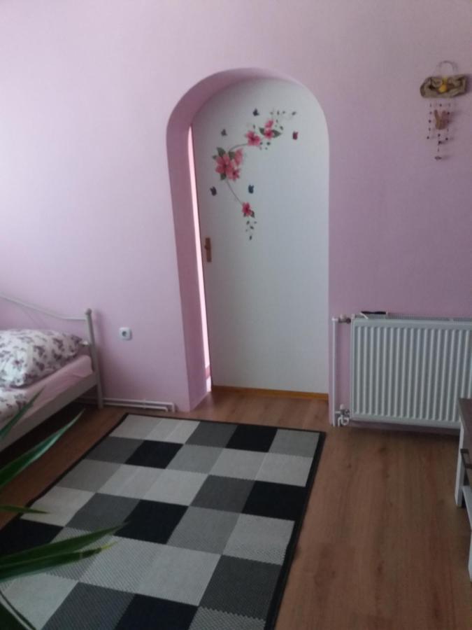 Apartment Tunel Hrušica エクステリア 写真